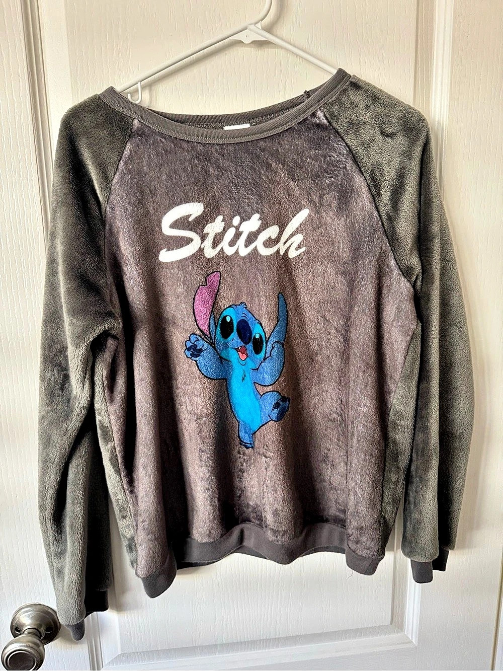 Disney Stitch Graphic Sweatshirt in Gray